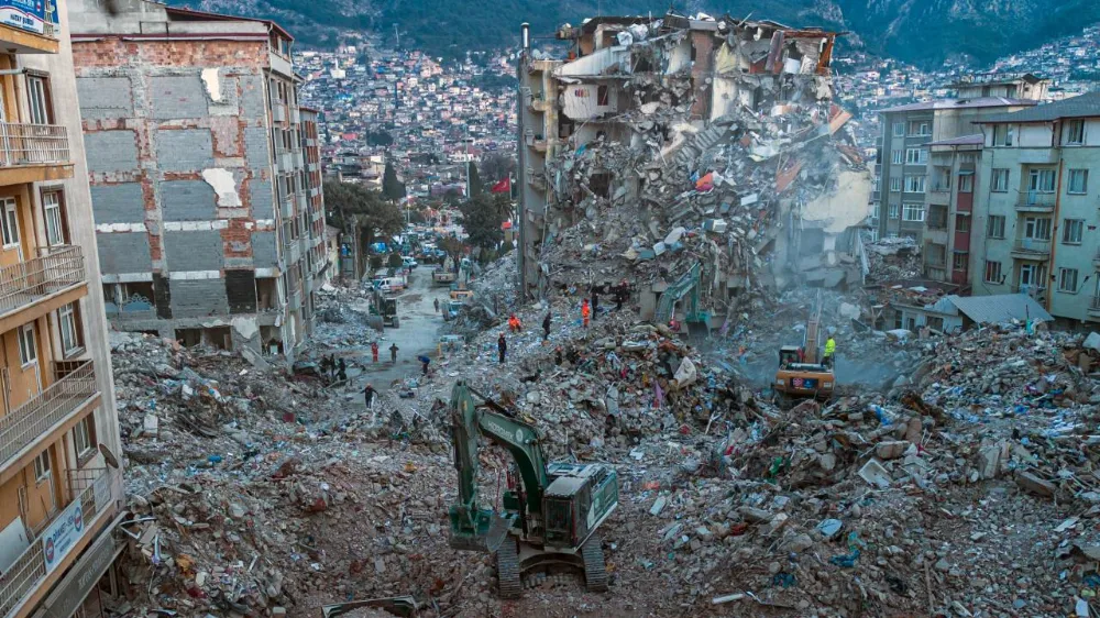 "Deprem bölgesi için mücbir sebep hali uzatılmalı" talebi