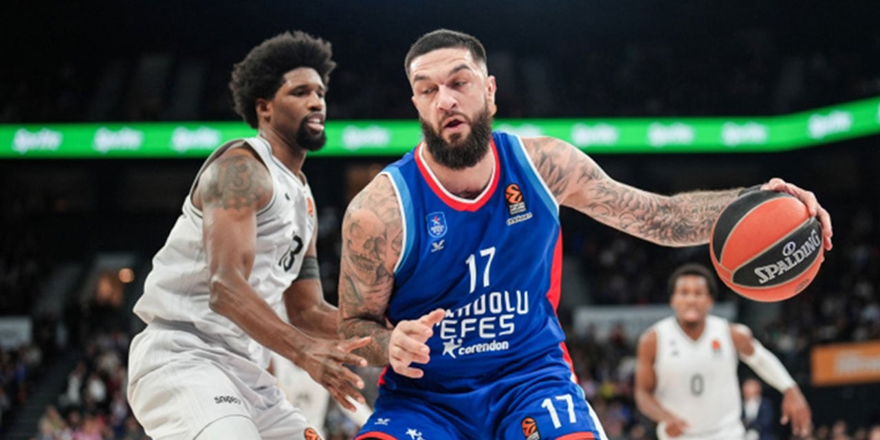 EuroLeague'de Anadolu Efes'e evinde ağır darbe!