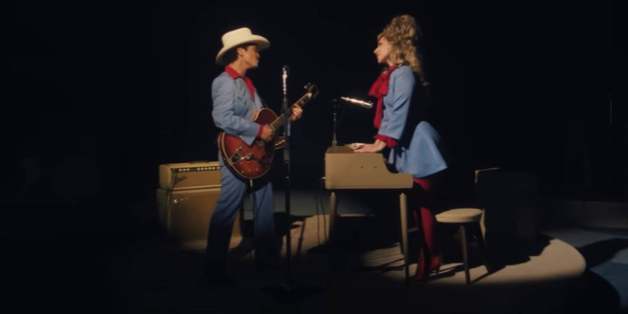 Lady Gaga ve Bruno Mars, 'Die With a Smile' şarkısı ile Spotify rekoru kırdı