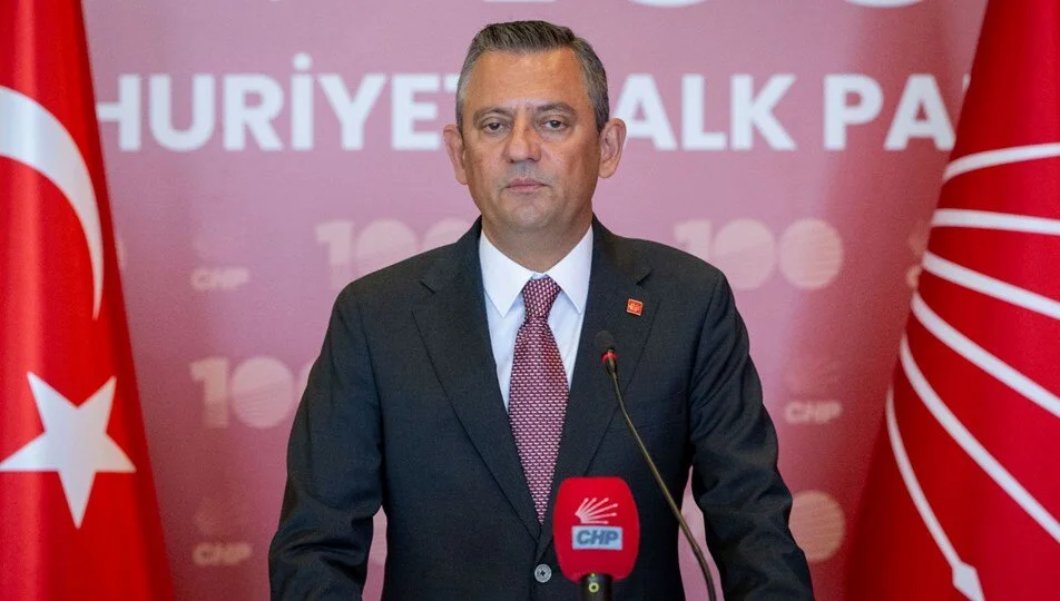 CHP lideri Özel'den teğmenler açıklaması: Tayyip Bey'le benim aramda