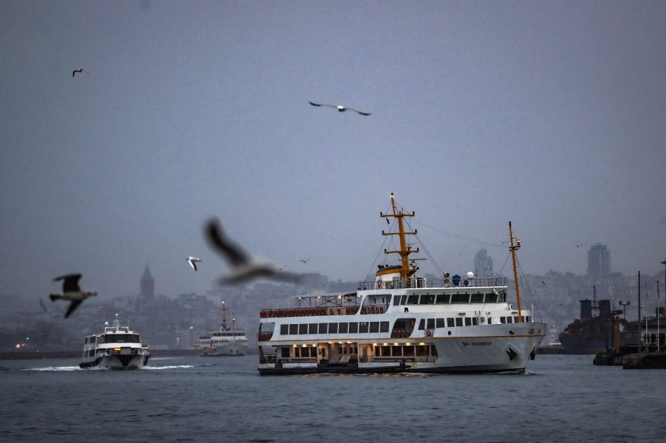 İstanbul’da yağmur ve rüzgar nedeniyle deniz ulaşımı aksadı