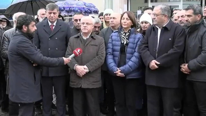 Tunceli ve Ovacık'ta kayyım protestoları: Belediyeler halkındır