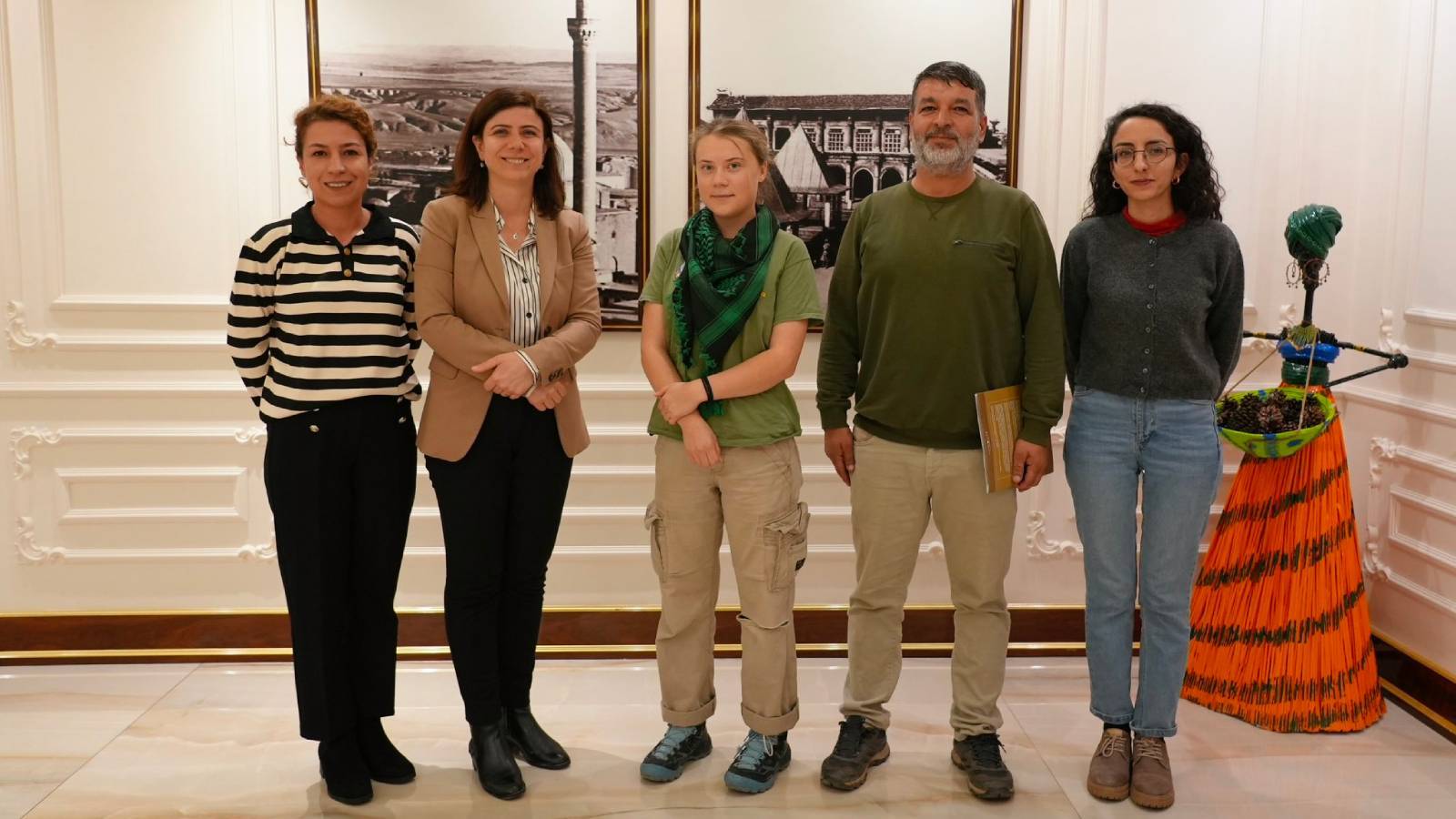 Greta Thunberg'ten Diyarbakır Büyükşehir Belediyesi'ne ziyaret