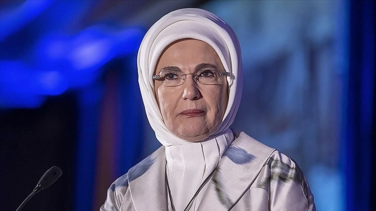 Emine Erdoğan'dan 25 Kasım Kadına Şiddete Karşı Mücadele Günü paylaşımı