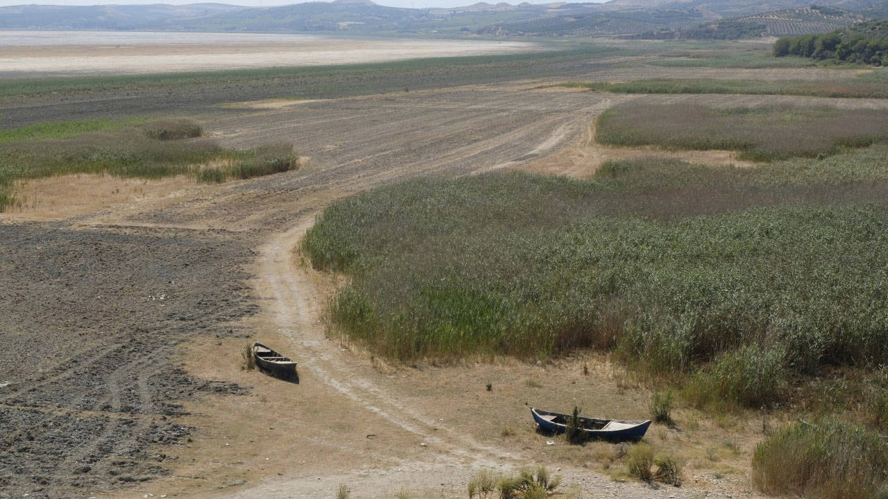 Marmara Gölü'nü tarıma açan protokol iptal edildi