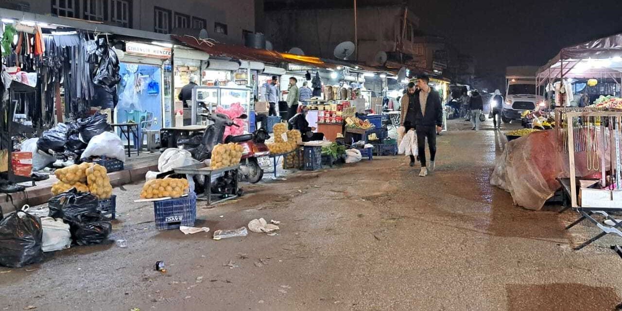 Hatay'da depremzedelerin yoksulluk krizi derinleşiyor! Pazar esnafı acı tabloyu anlattı: 'Çocuklarım aç' diyor