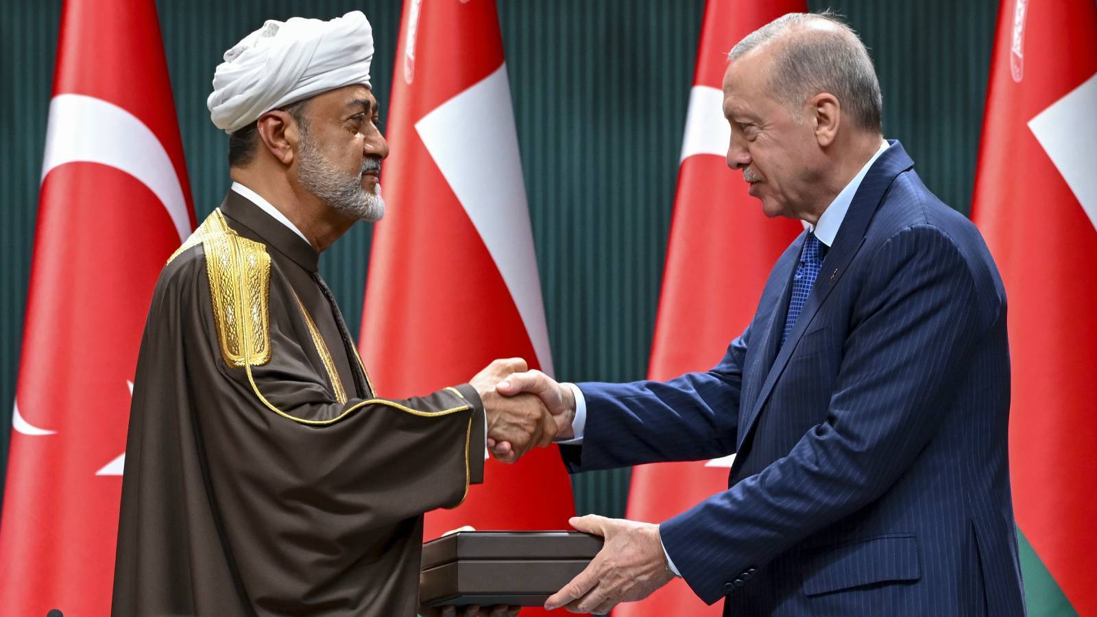 Türkiye ile Umman arasında 10 anlaşma imzalandı