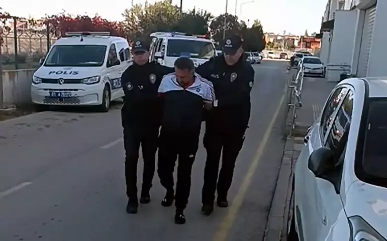 Zabıta memurunu öldüren cezaevi firarisi sahte kimlikle yakalandı