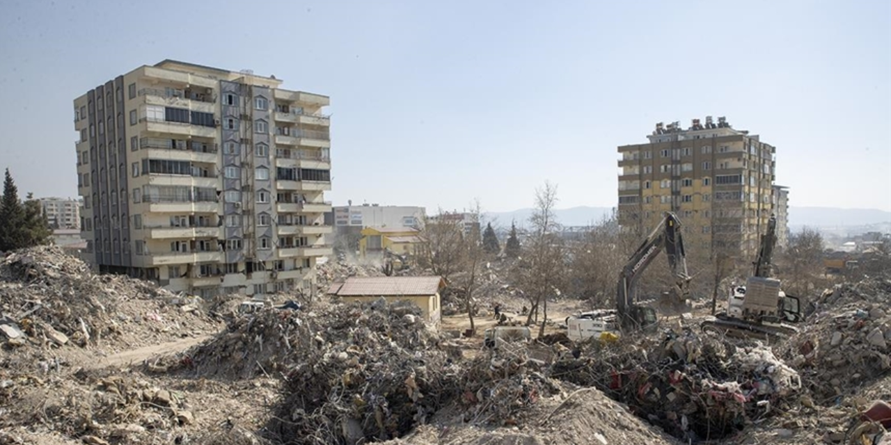 Ebrar Sitesi davasında müteahhit için ceza talebi