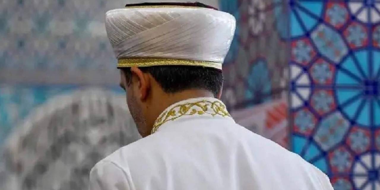 Sendikalardan 99 okula din görevlisi atanmasına tepki: 'Cihatçı anlayışı çağrıştırıyor'