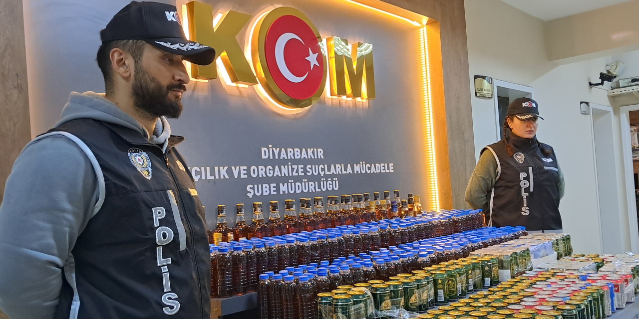 Diyarbakır’da kaçak içki operasyonu: Bin 300 şişe ele geçirildi, 22 şüpheli hakkında işlem yapıldı