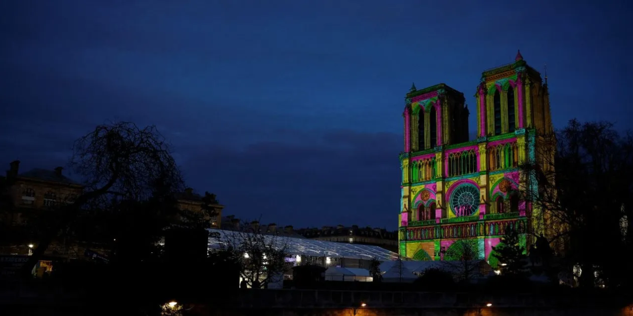 Küllerden doğan sanat: Notre Dame kapılarını yeniden açıyor