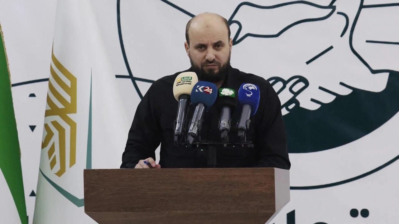 Suriye'nin HTŞ'li Başbakanı Beşir'den Suriyelilere çağrı: Ülkenize geri dönün