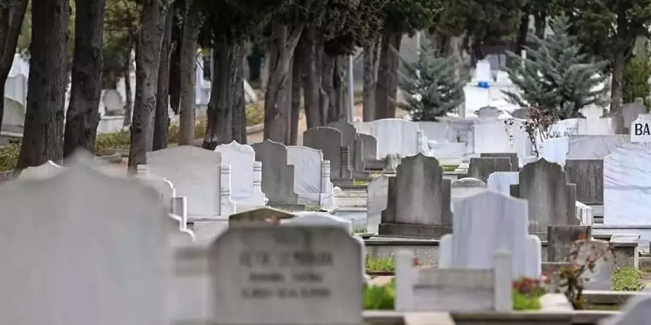 İstanbul'da ölmenin maliyeti arttı! Mezarlık yerleri 111 bin 632 liraya kadar yükseldi