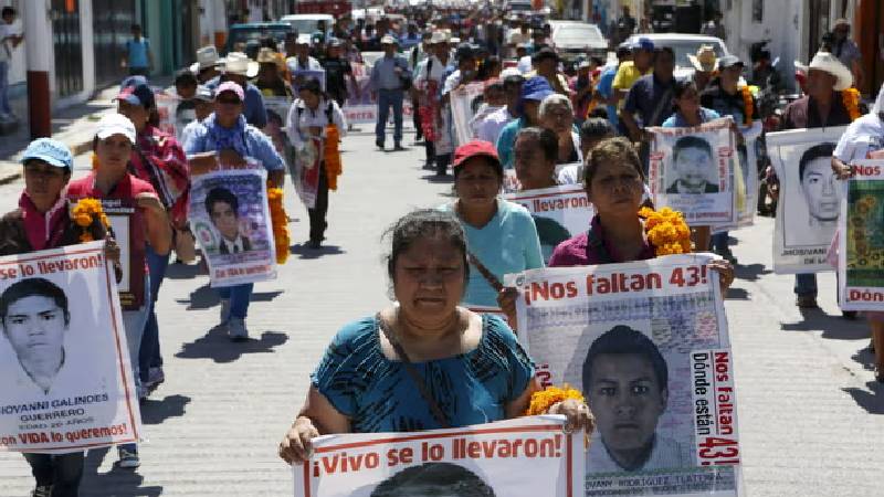 Meksika’da kaybolan 43 öğrenciyi aramak için görevlendirilen dedektifler kayboldu