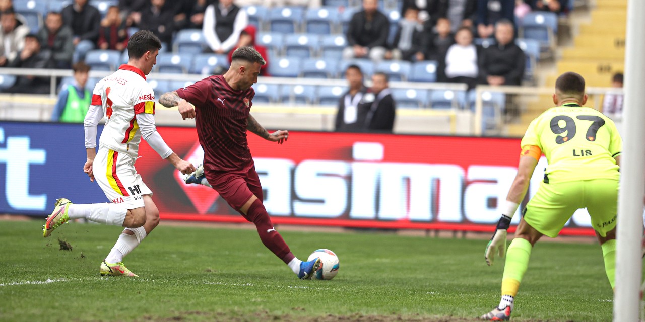 Hatayspor-Göztepe mücadelesi berabere bitti