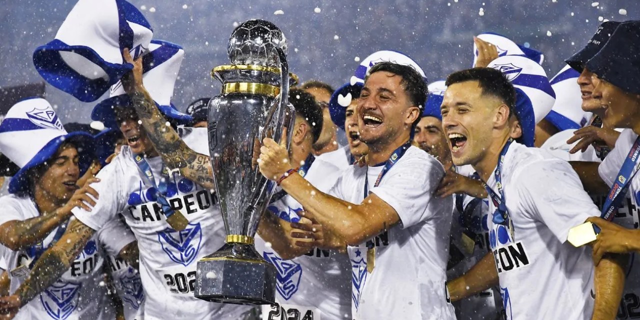 Arjantin Premier Ligi şampiyonu Velez Sarsfield