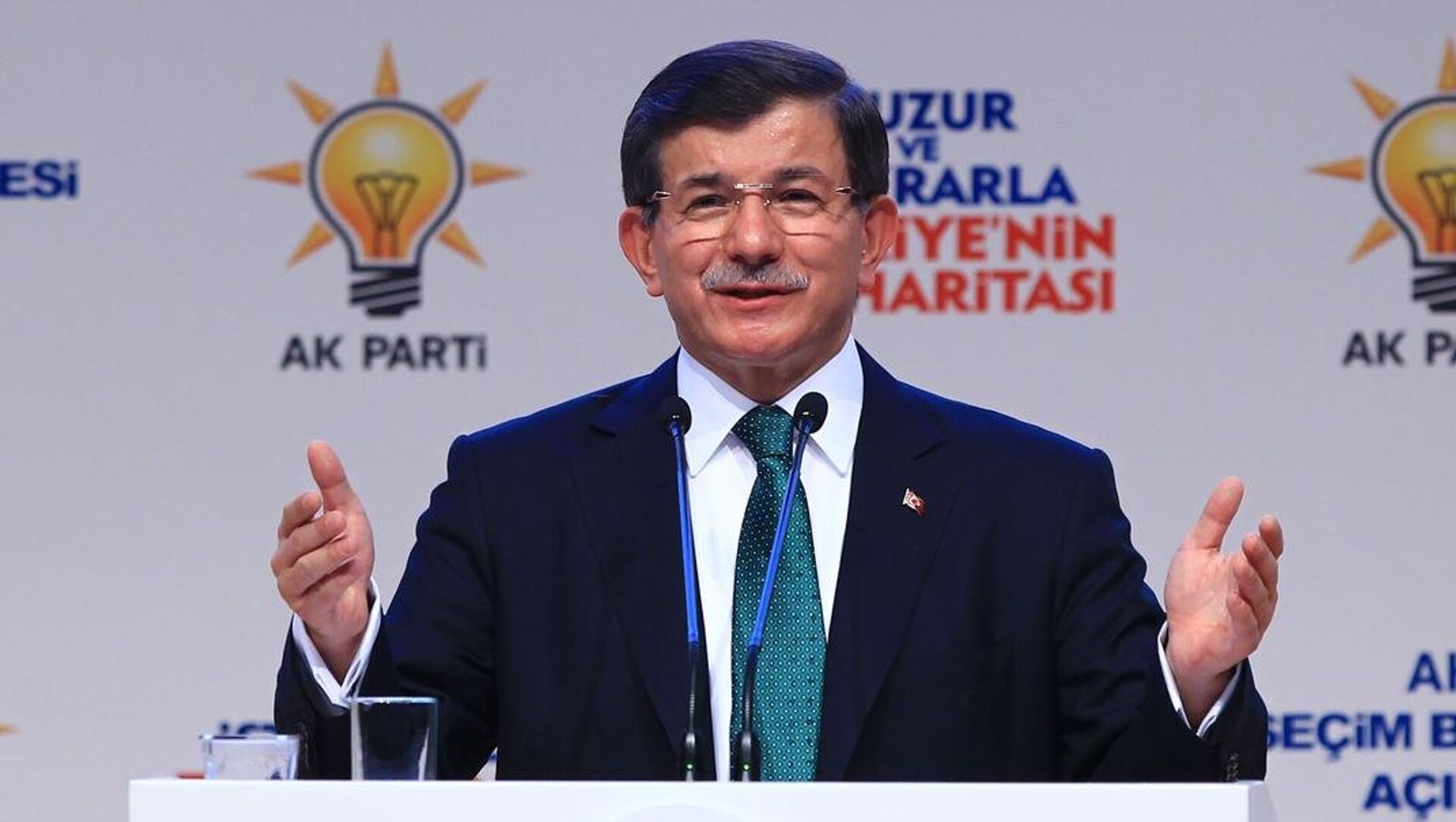 Davutoğlu'ndan AK Parti açıklaması: Ruh olarak hiç kopmadım