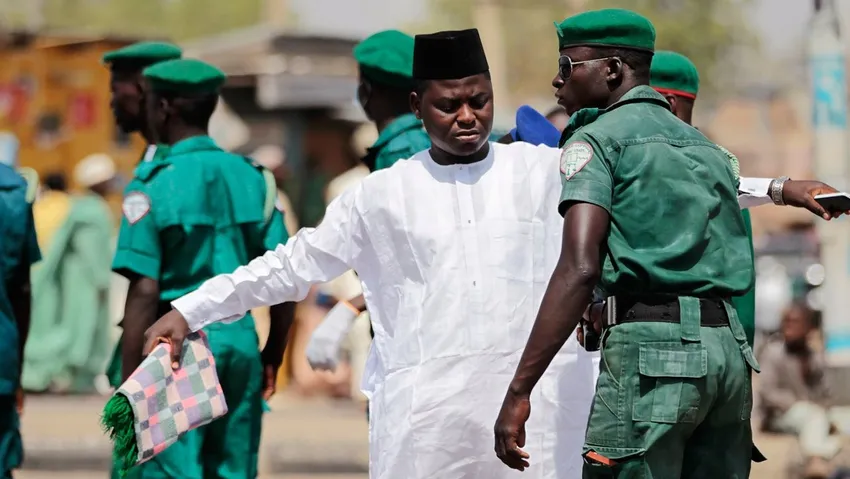 Nijerya’da oruç tutmayan kişiler şeriat polisi tarafından gözaltına alındı