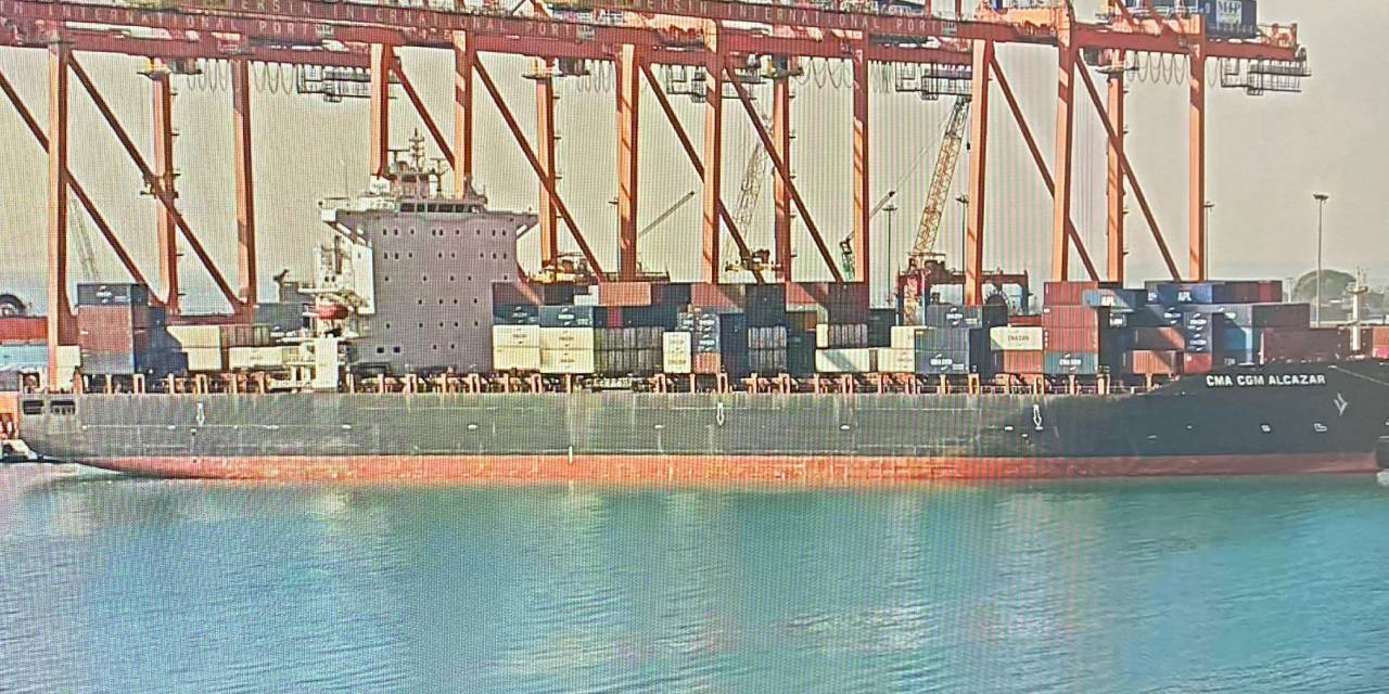 Mersin Belediyesi’nden denizi kirleten gemiye 20,5 milyon TL ceza