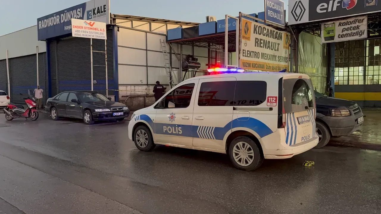 Kocaeli'de iş cinayeti: Çatıdan düşen işçi hayatını kaybetti