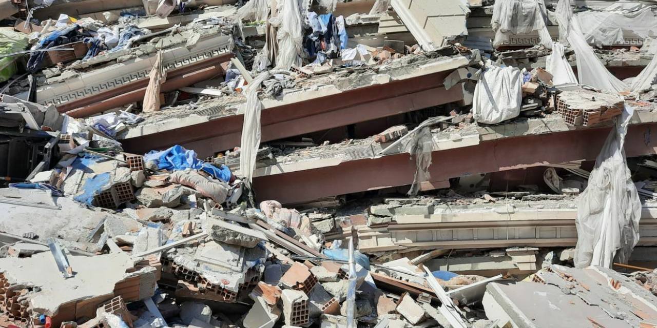 121 kişinin öldüğü Farklı Yaşam Rende Sitesi davası: Savcı 'kusur açık' dedi, 8 kişiye 15 yıla kadar hapis istemi