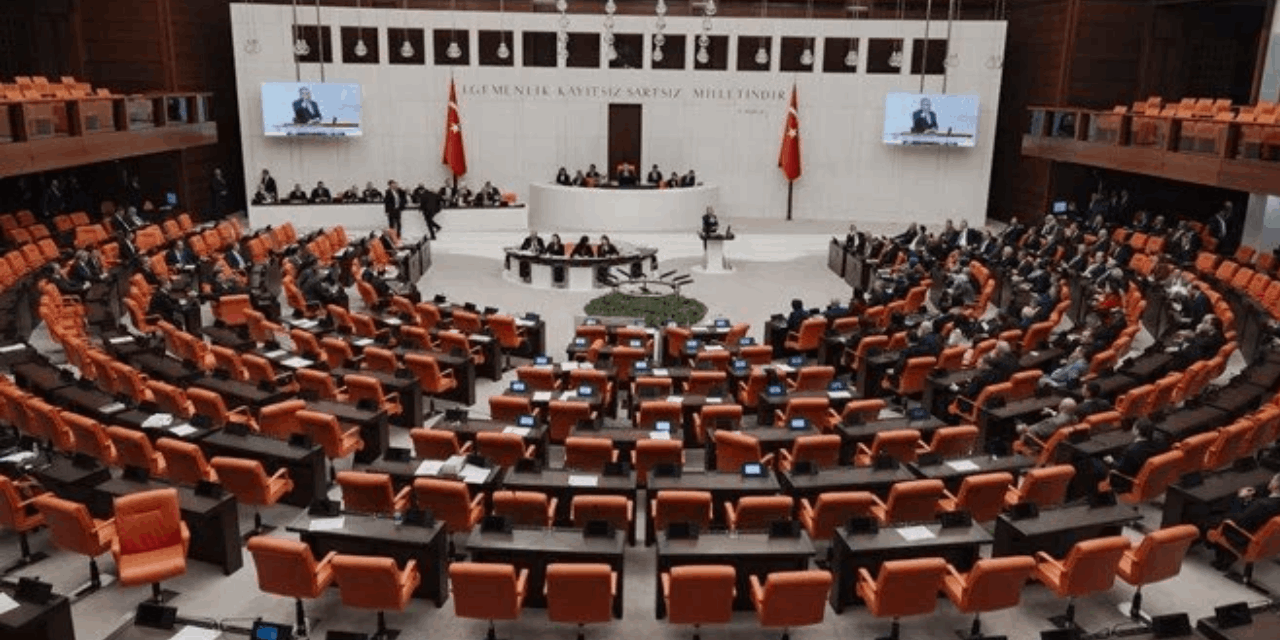 Meclis'te bu hafta: Memurlara kademe hakkı ve 2 milyarlık SGK borcu gündemde