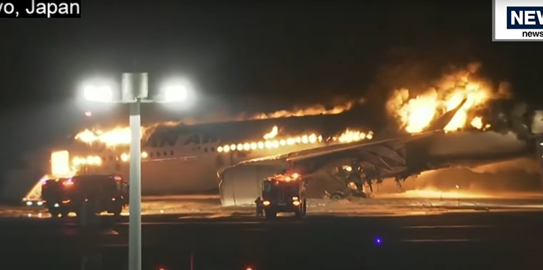 Japonya'da iki uçağın çarpıştığı kazada yeni detaylar ortaya çıktı
