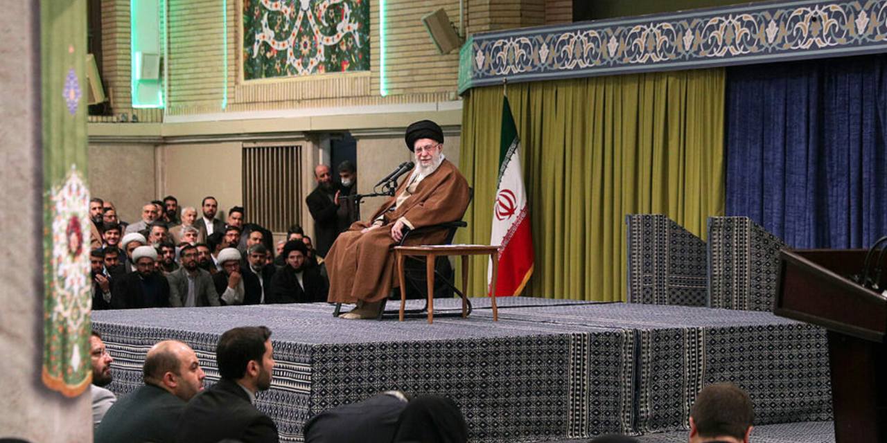 İran Dini Lideri Hamaney: 'ABD Suriye’yi kontrol etmek için kaos yarattı'