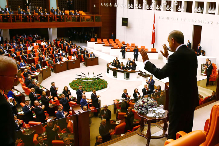 Erdoğan'ı umutlandıran gelişmeler: Gelecek-Saadet vekilleri komple AKP'ye geçebilir