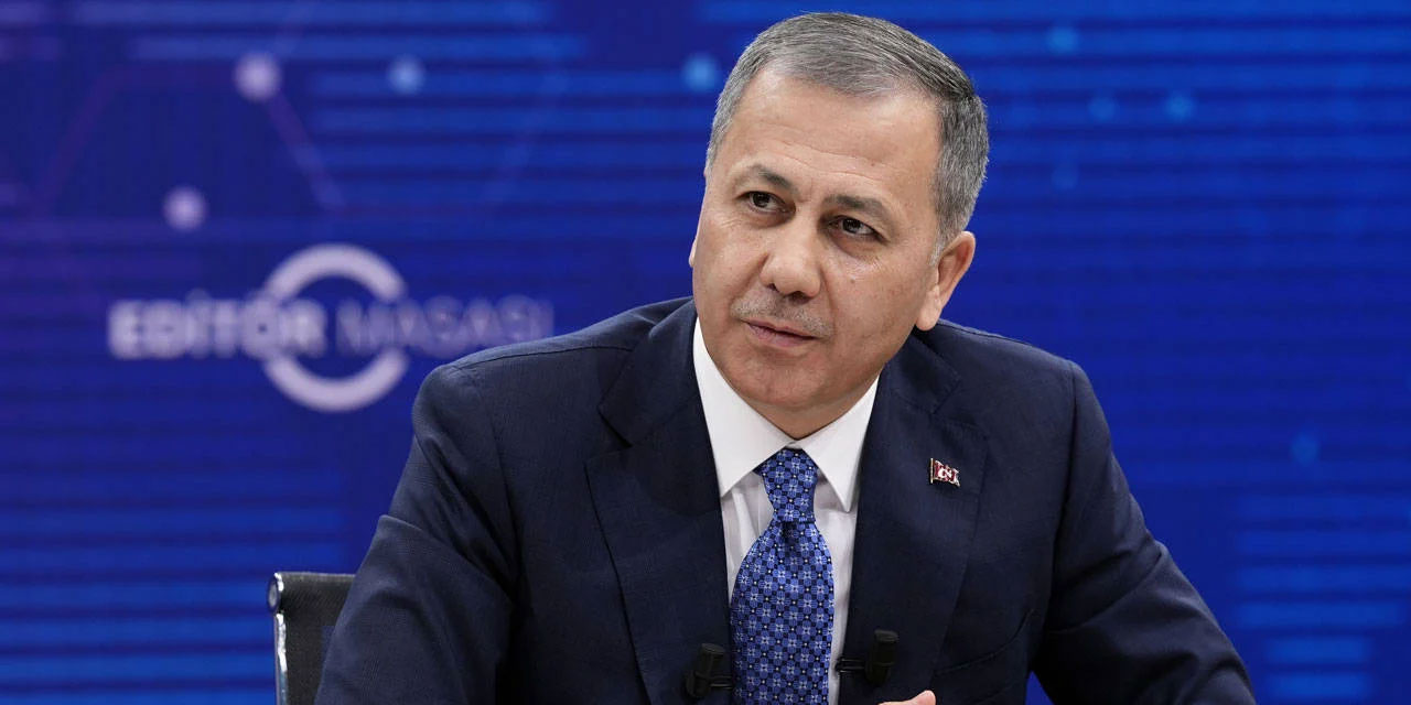 Ali Yerlikaya ülkelerine dönen Suriyeli sayısını açıkladı