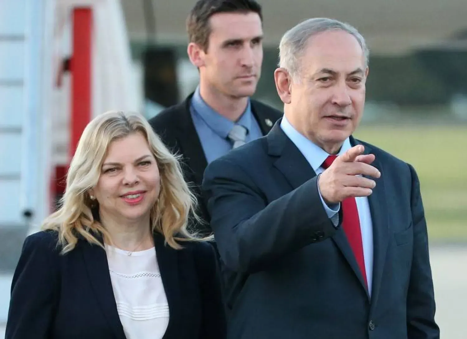 Binyamin  Netanyahu'nun eşine soruşturma talimatı