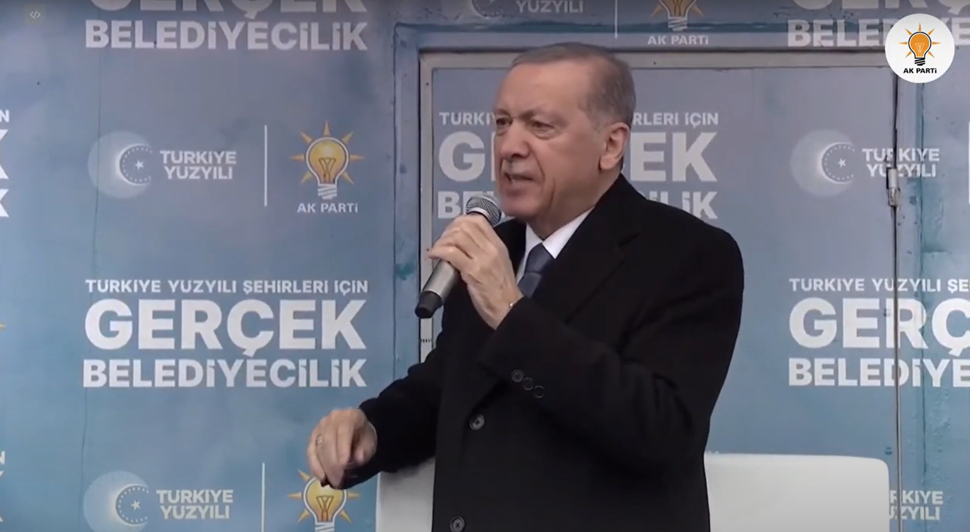 Erdoğan Ağrı'da konuştu: Irkçılara ses çıkaramayanlar mı sizin hakkınızı savunacak?