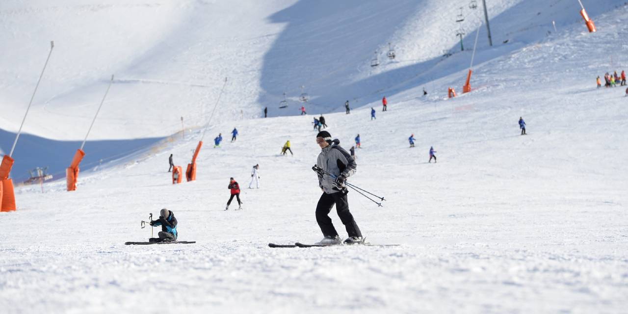 Erzurum Valiliğinden açıklama: Palandöken'de alkollü kayak yapanlara kart iptali uyarısı