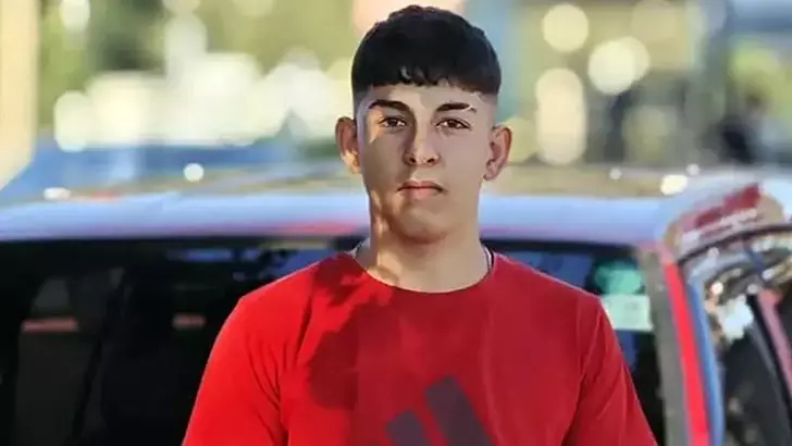 15 yaşındaki çocuğun yol kenarında başından vurulmuş halde cesedi bulundu