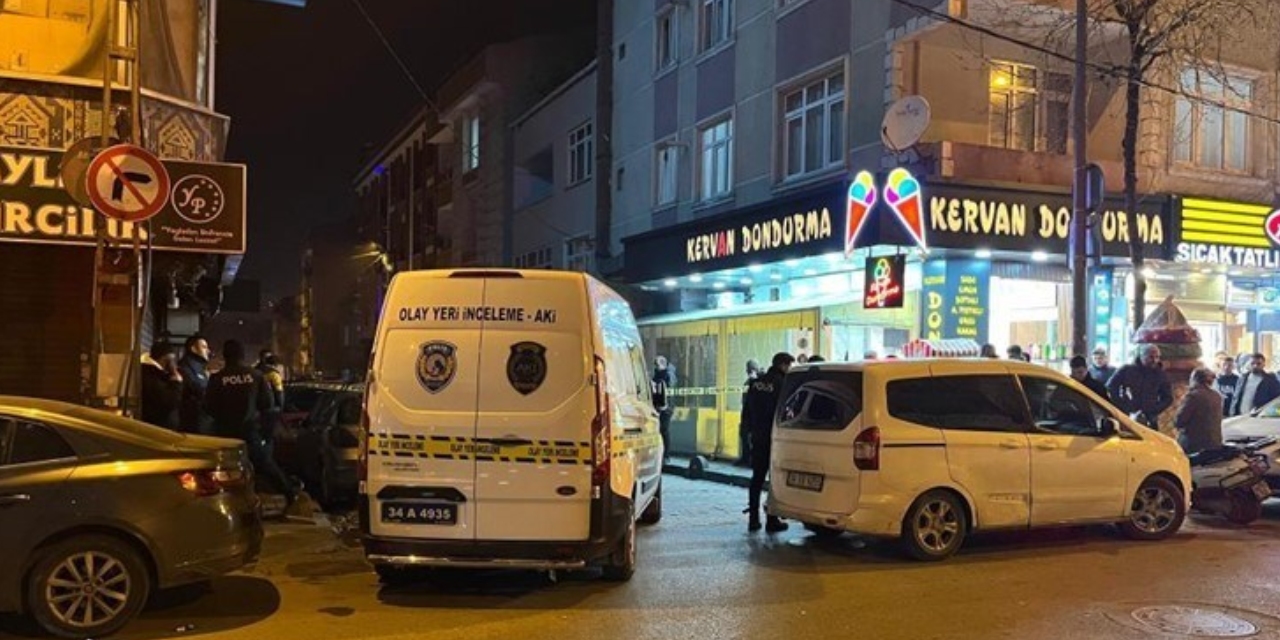 Küçükçekmece'de hareketli dakikalar! Çay ocağına bomba attılar...