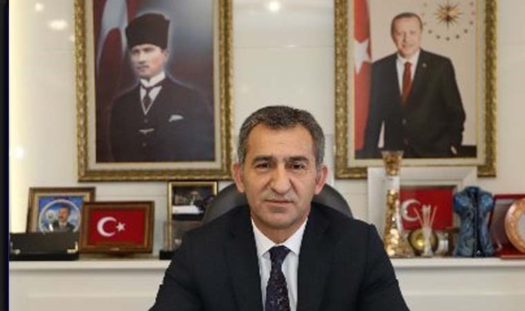 AKP Bala Belediye Başkanı Ahmet Buran, konuk olduğu Kon TV'de soruları sunucuyla birlikte hazırlamış