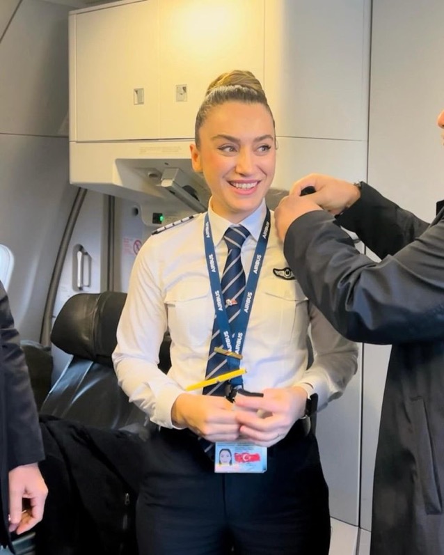 Sabri Sarıoğlu’nun eşi kaptan pilot oldu