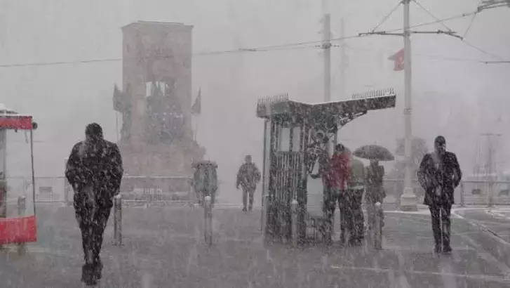 İstanbul'a kar geliyor: Kutup soğukları uyarısı