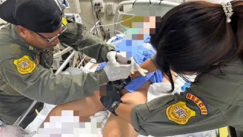 Bangkok'ta cinsel organına 11 tane halka geçiren adam hastaneye kaldırıldı