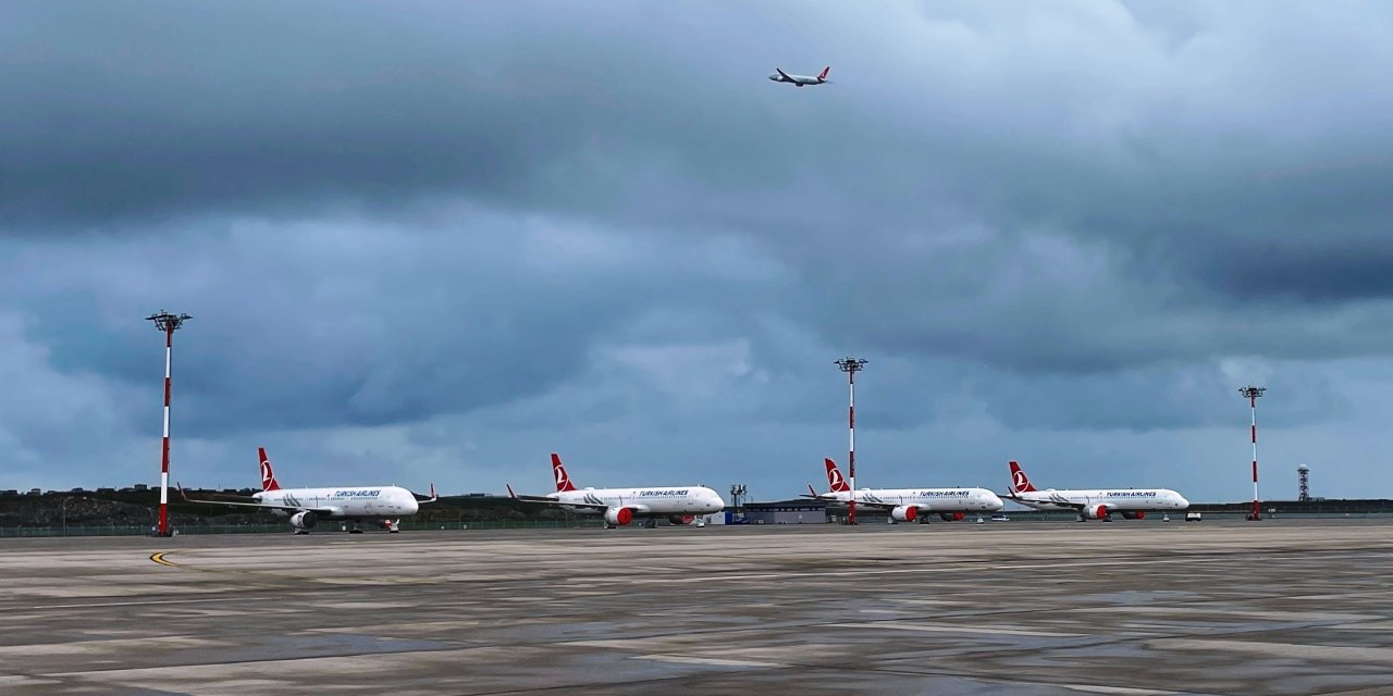 İddia: Uçuşlarda rötarlara neden olan motor arızası 6 aydır aşılamadı, uçaklar parkta bekliyor