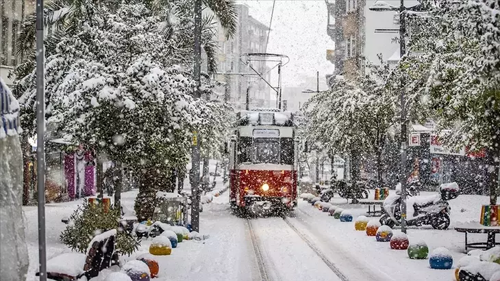 İstanbul'da kar ne zaman yağacak? Uzmanlar tarih verdi