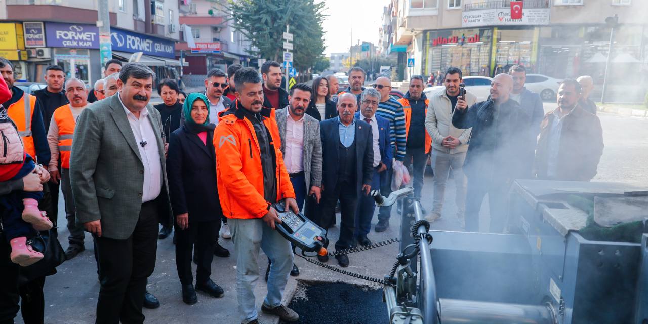 Mersin Büyükşehir Belediyesi'nden Toroslar ilçesinde yol çalışması