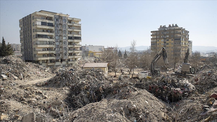 76 kişiye mezar olmuştu: Ebrar Sitesi Davası'nda 2 tutuklama kararı