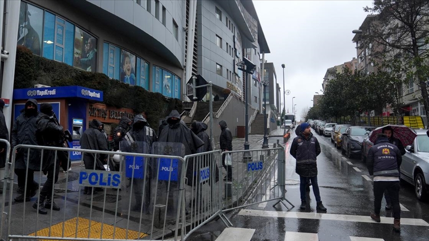 CHP'den eylem çağrısı: Saat 19:30'da Beşiktaş Belediyesi önüne