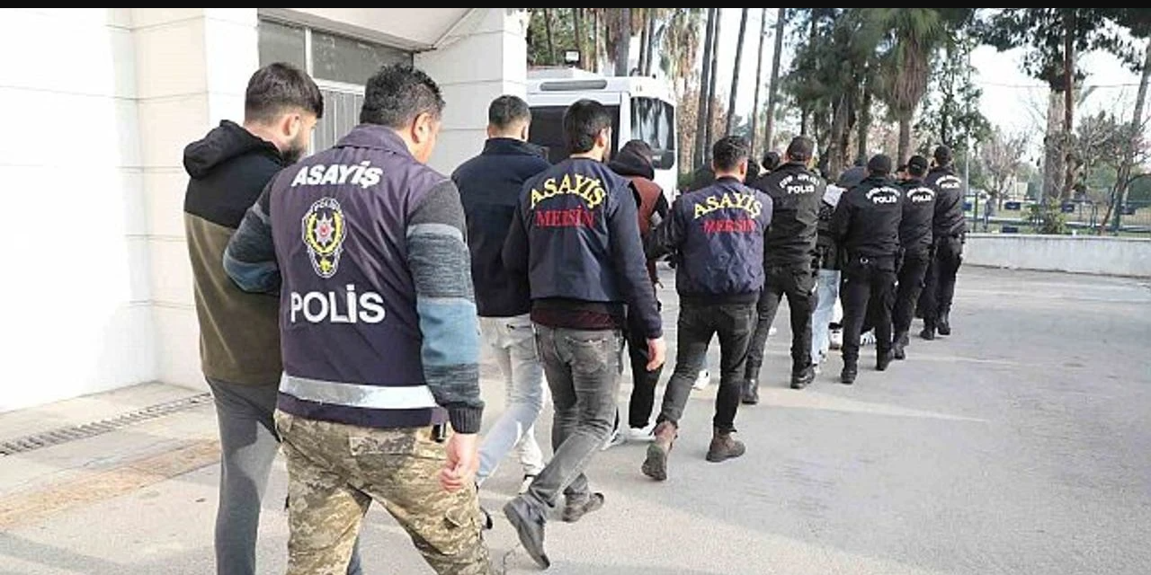 İstanbul’da ‘sahte polis ve sahte savcı’ operasyonu