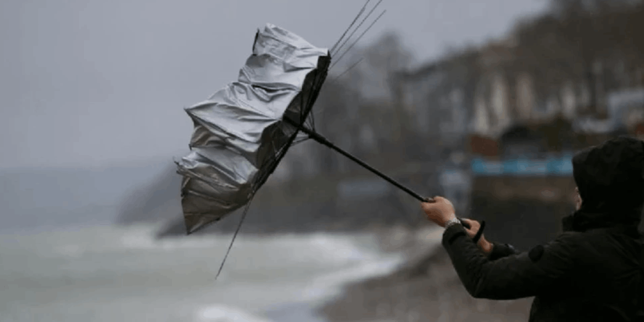 Meteoroloji'den fırtına ve çığ uyarısı: Karadeniz ve Doğu Anadolu’da dikkatli olun