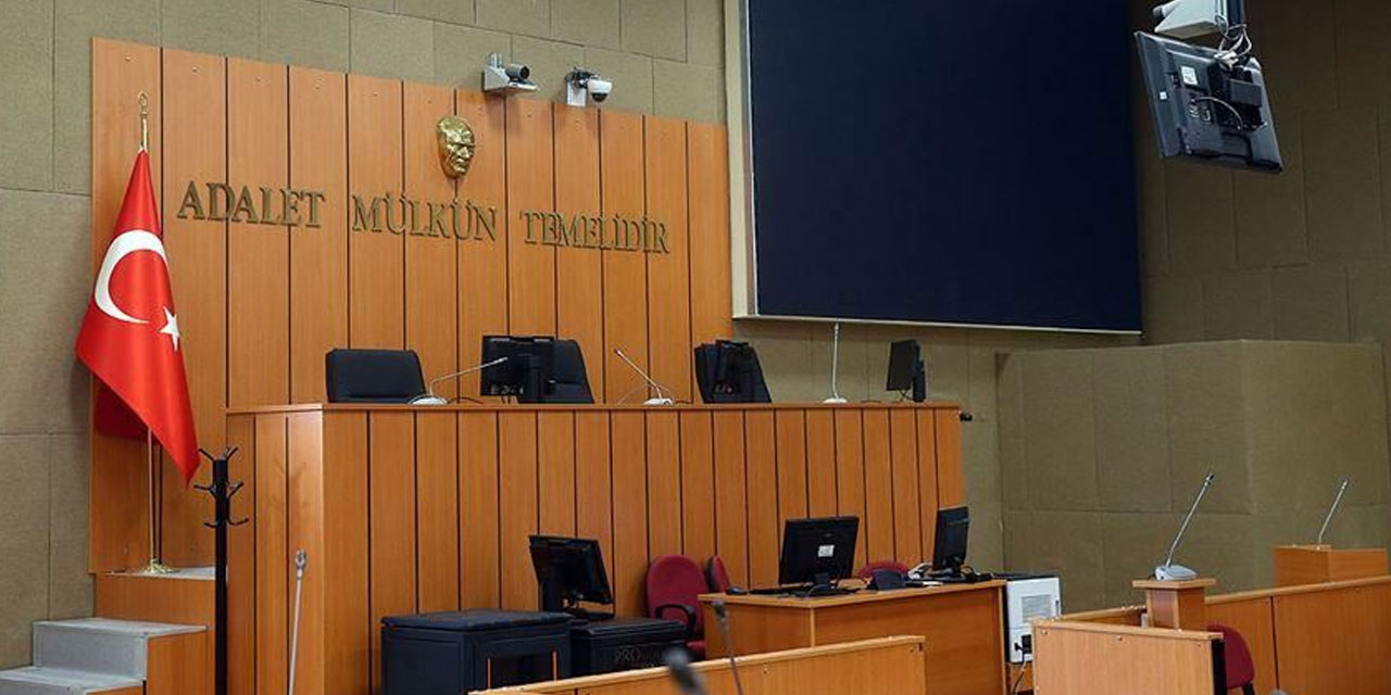 Adliye koridorunda acı son: Kalp krizi geçiren katip hayatını kaybetti