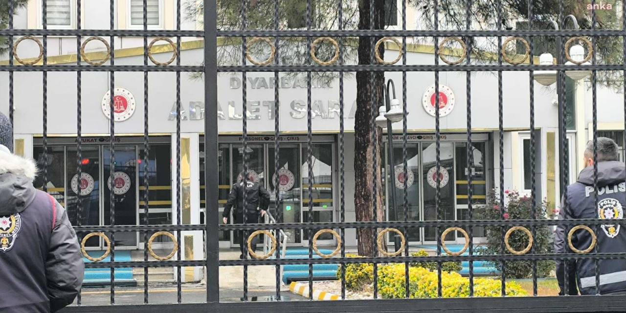 Diyarbakır'da yolsuzluk davası: Aziz İhsan Aktaş’ın yakınlarının da arasında olduğu 26 kişi hakkındaki iddianame