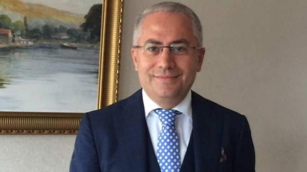 Sözcü gazetesi yazarı Nedim Türkmen otel yangınında hayatını kaybetti